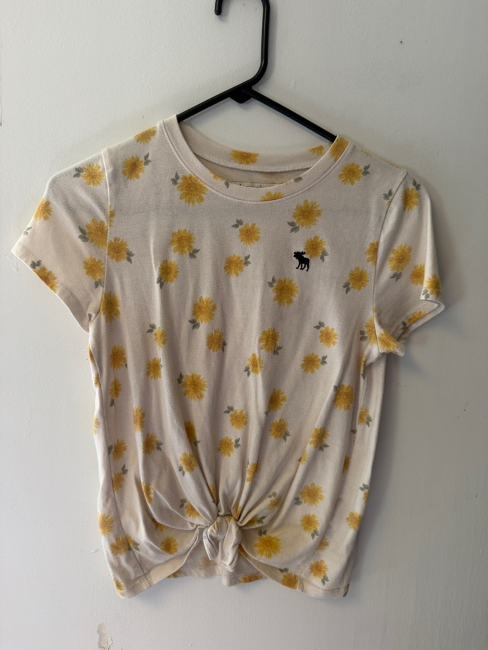 Abercrombie & Fitch Cream Tee with Yellow Floral Print and Front Tie
